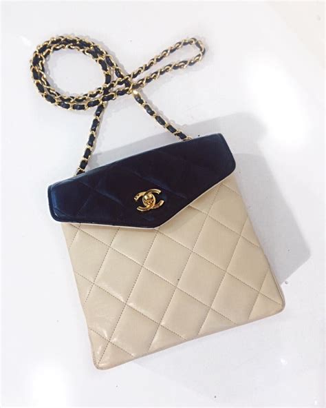 chanel two tone flap twist|chanel flap reviews.